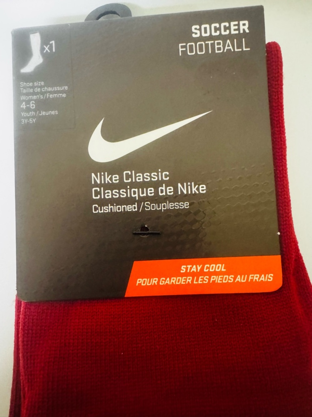 Nike Women/Youth Dri-FIT Athletic Soccer Socks
W Size 4-6
Y Size 3-5 Years Old - Picture 2 of 5